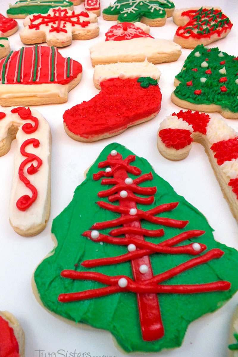 Decorating Christmas Cookies is our favorite holiday tradition and we have the best recipes and tips for throwing your own Christmas cookie decorating party.