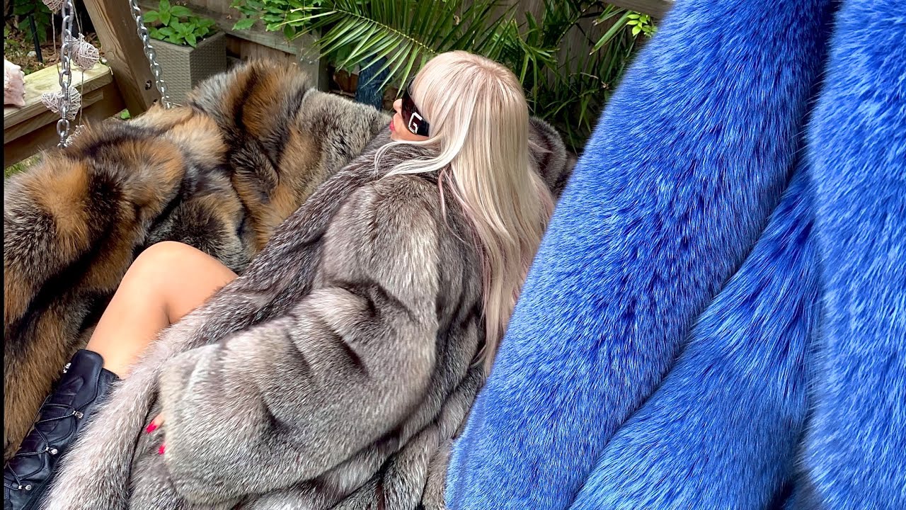 Amazing Huge Silver Fox Fur Coat Full