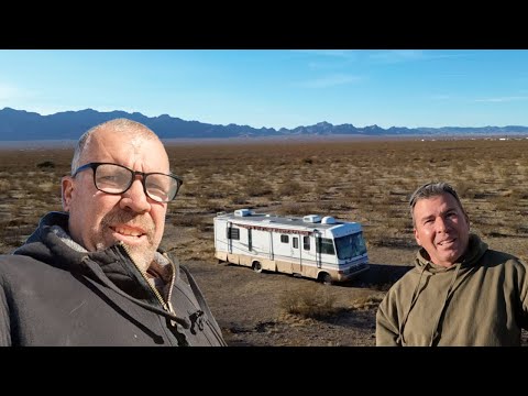 Mission Impossible Rescue Blown Up Turbo & This Motorhome Has a Rod Knock the Whole Desert Can Hear!