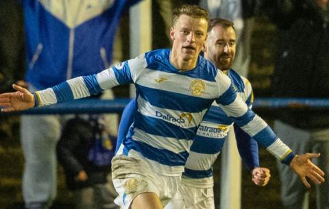 Morton's Cameron Blues celebrates