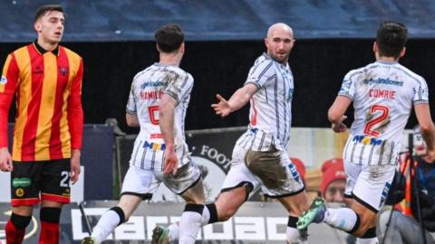 Dunfermline Athletic's Chris Kane celebrates