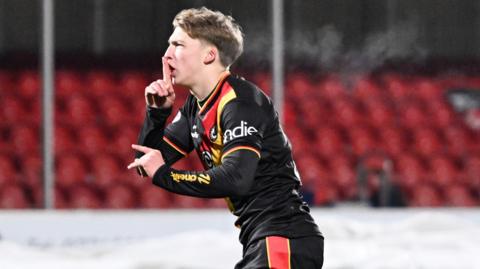 Ben Stanway celebrates scoring the winning goal for Partick Thistle