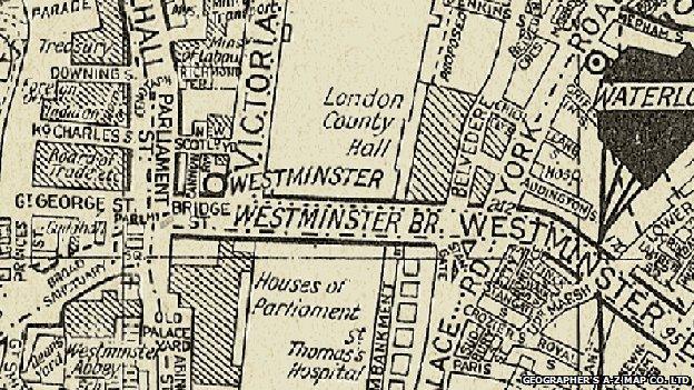 A 1936 A-Z map of London, before the introduction of colour