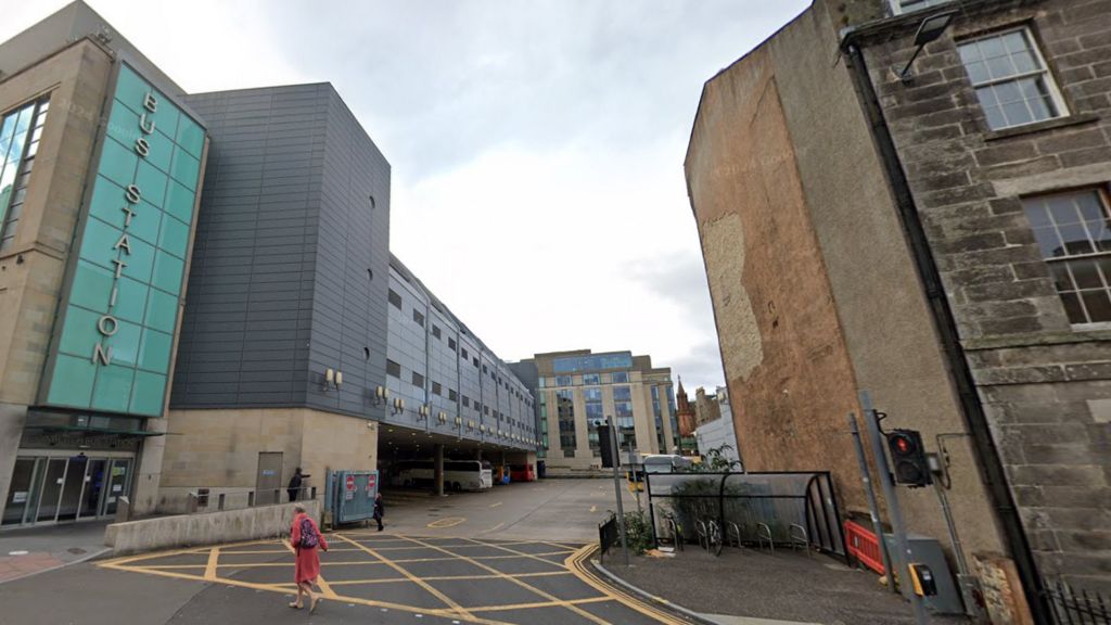 Edinburgh Bus Station could be 'lost' over lease decision - BBC News