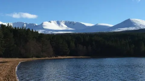 Ian Peat  Loch Morlich