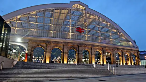 Ed Pollock/Geograph Liverpool Lime Street