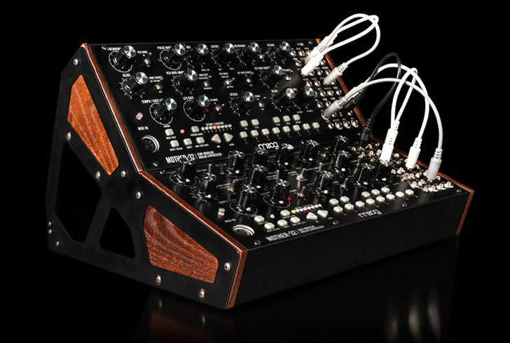 Moog Music - Mother-32