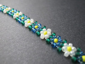 Daisy Bead Bracelet Pattern