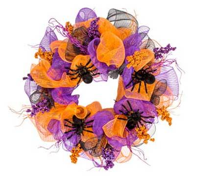 13 Amazing DIY Halloween Mesh Wreath Ideas