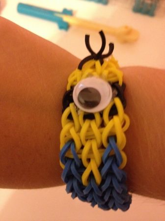 Rainbow Loom Minion Bracelet Pattern