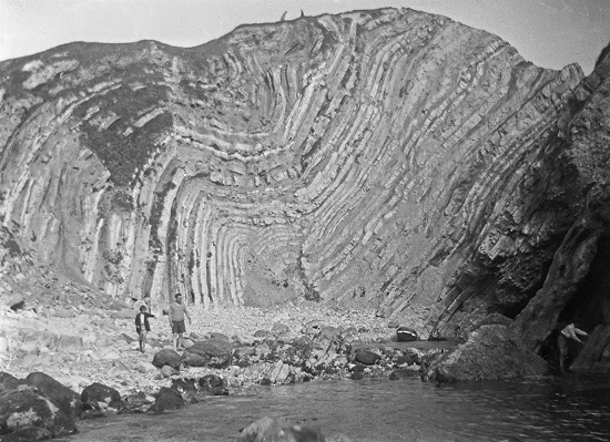 Strata - Lulworth Cove