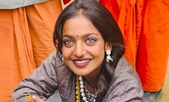 Monalisa Of Maha Kumbh Mela Grabs a Film Offer