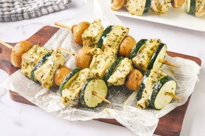 Brochetas de pollo al horno