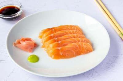 Sashimi de salmón