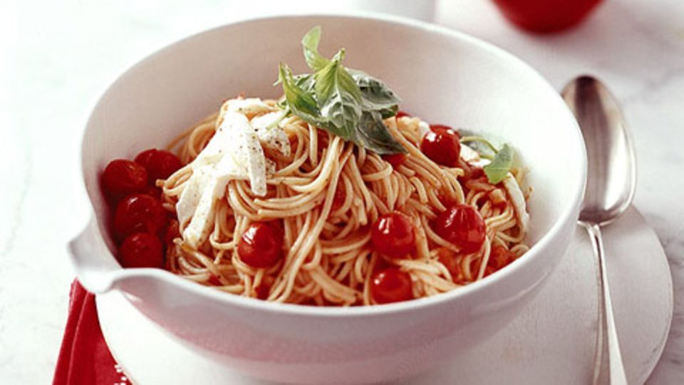 Linguine alla caprese