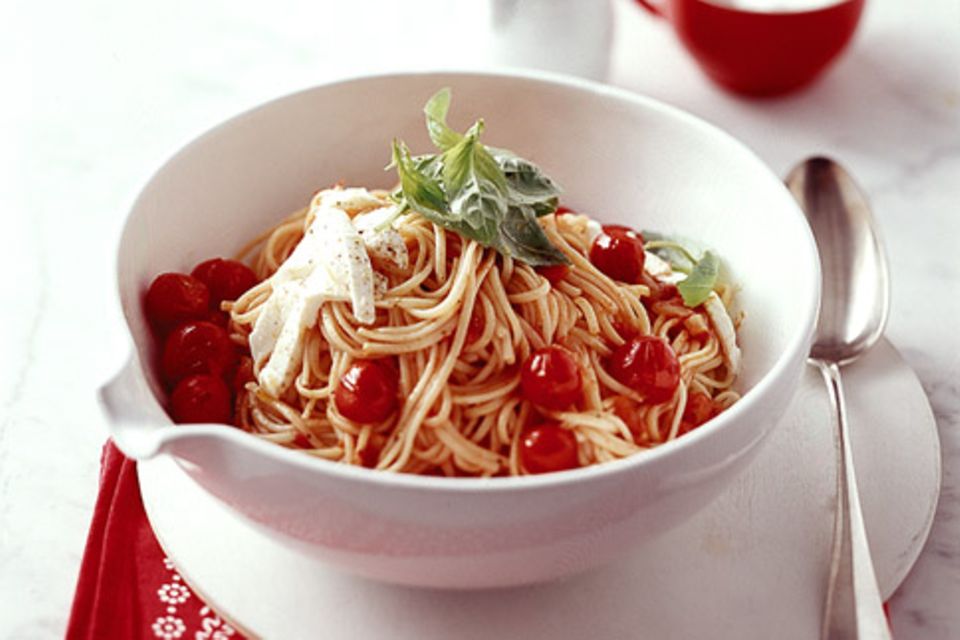 Linguine alla caprese