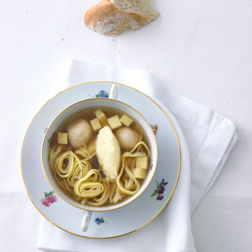 Hochzeitssuppe mit besonderen Einlagen