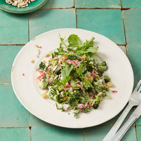 Brokkoli-Radieschen-Salat