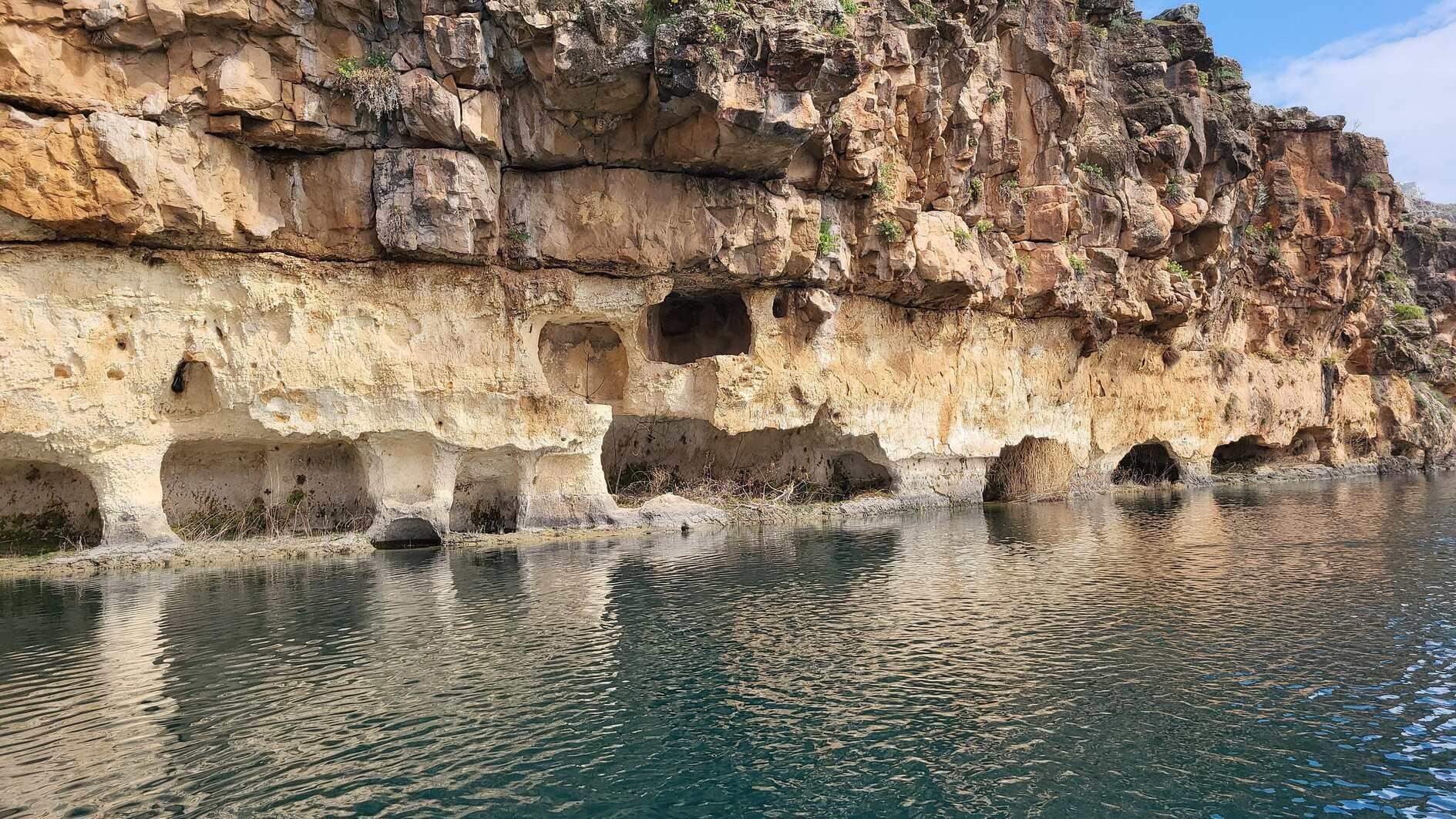 Historic caves, artifacts along Euphrates River to be preserved ...