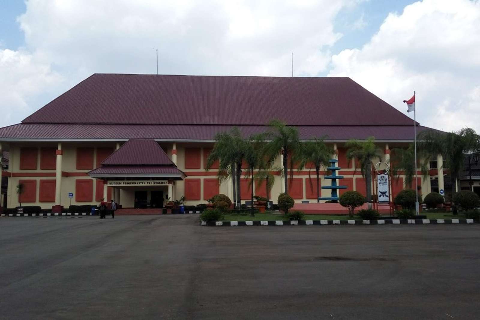 Monumen Pancasila Sakti: Sejarah, Lokasi, dan Tiket Masuk