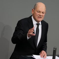 Asyldebatte im Bundestag: Die ganze Rede von Olaf Scholz im Video