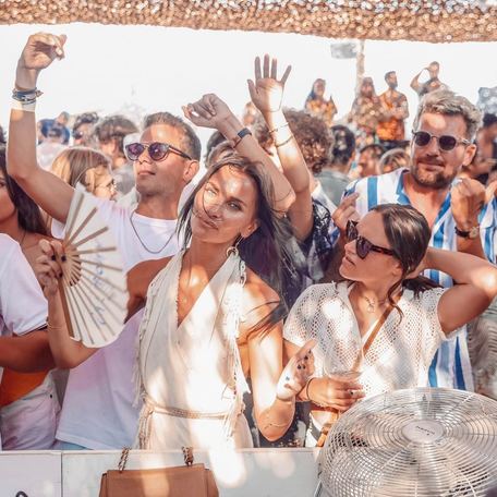 Charter guests partying at the Shellona Beach Club in St Tropez