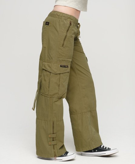 Low Rise Wide Leg Cargo Pants