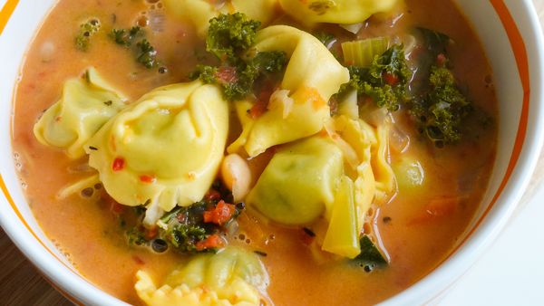 Malissa Fedele&#x27;s quick and easy tortellini soup