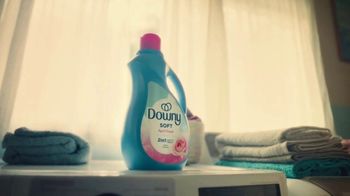 Downy TV Spot, 'Does More: Smells Like Home'