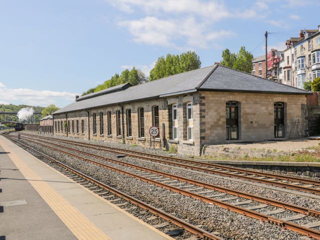 Repton @ Engine Shed - 998766 - photo 1