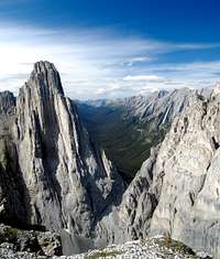 Mt Louis and 40-Mile Creek from Mt Edith