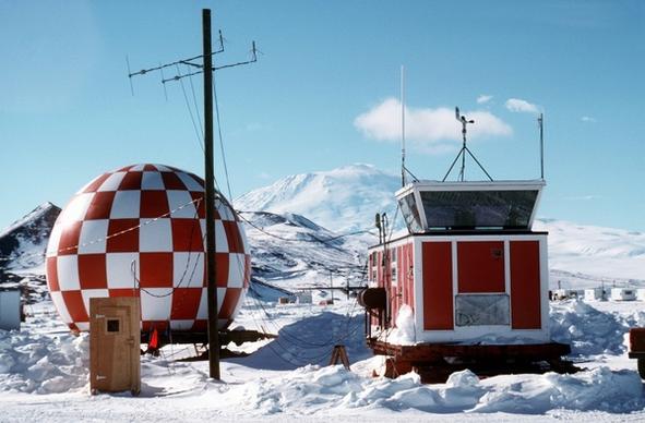 antarctica winter snow