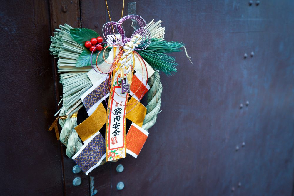 Featured image for Decoding the Traditional Japanese New Year Decorations