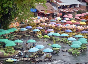 Wisata Air Lubuk Lukum Di Padang