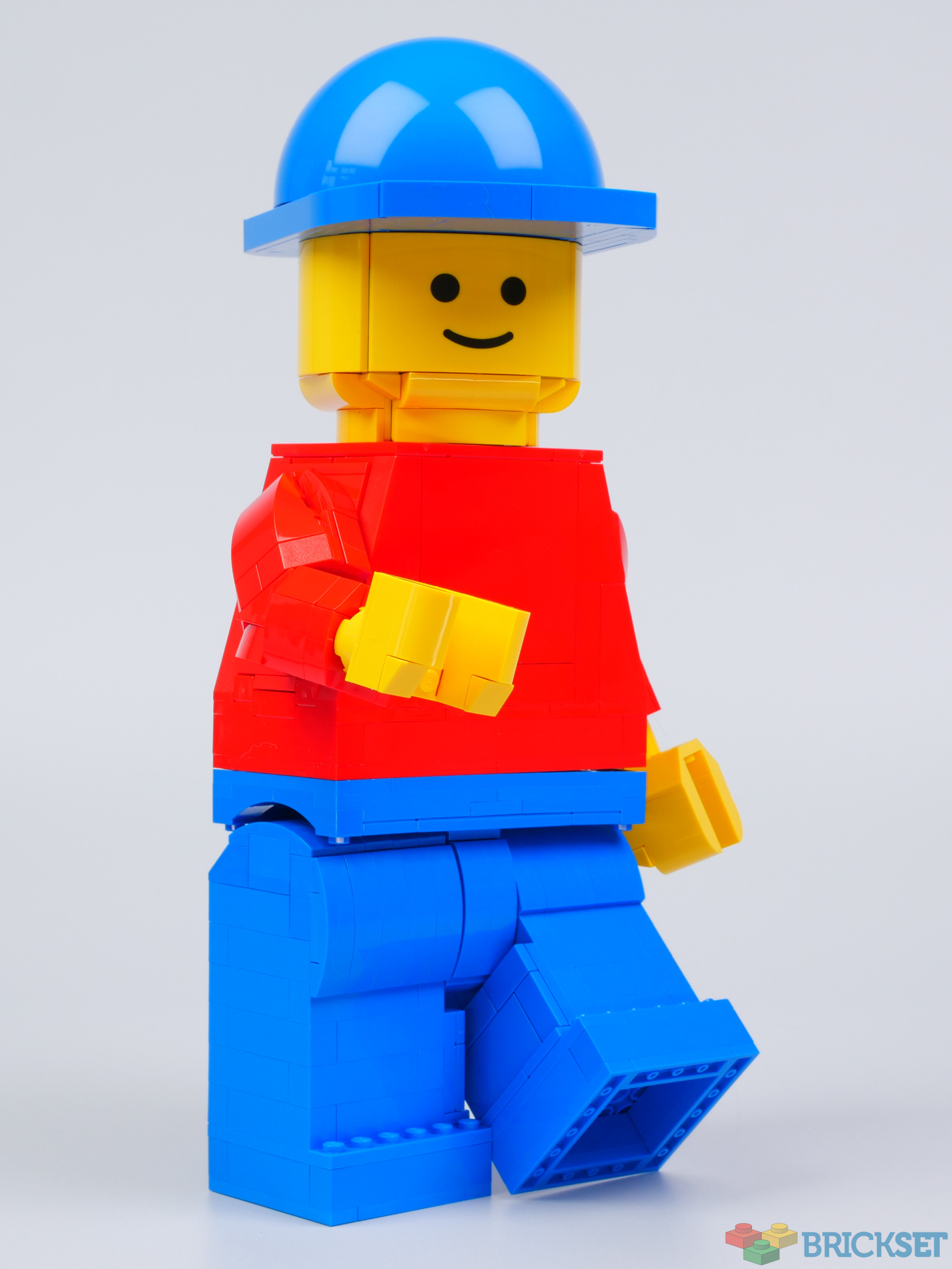 LEGO 40649 Up-Scaled LEGO Minifigure review | Brickset