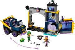 <h1>Batgirl Secret Bunker</h1><div class='tags floatleft'><a href='/sets/41237-1/Batgirl-Secret-Bunker'>41237-1</a> <a href='/sets/theme-DC-Super-Hero-Girls'>DC Super Hero Girls</a> <a class='year' href='/sets/theme-DC-Super-Hero-Girls/year-2017'>2017</a> </div><div class='floatright'>©2017 LEGO Group</div>