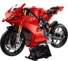 <h1>Ducati Panigale V4 S Motorcycle</h1><div class='tags floatleft'><a href='/sets/42202-1/Ducati-Panigale-V4-S-Motorcycle'>42202-1</a> <a href='/sets/theme-Technic'>Technic</a> <a class='subtheme' href='/sets/subtheme-Licensed'>Licensed</a> <a class='year' href='/sets/theme-Technic/year-2025'>2025</a> </div><div class='floatright'>©2025 LEGO Group</div>