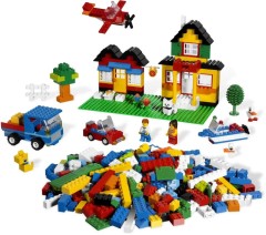 <h1>LEGO Deluxe Brick Box</h1><div class='tags floatleft'><a href='/sets/5508-1/LEGO-Deluxe-Brick-Box'>5508-1</a> <a href='/sets/theme-Bricks-and-More'>Bricks and More</a> <a class='year' href='/sets/theme-Bricks-and-More/year-2010'>2010</a> </div><div class='floatright'>©2010 LEGO Group</div>