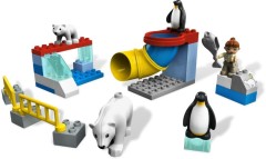 <h1>Polar Zoo</h1><div class='tags floatleft'><a href='/sets/5633-1/Polar-Zoo'>5633-1</a> <a href='/sets/theme-Duplo'>Duplo</a> <a class='subtheme' href='/sets/subtheme-LEGO-Ville'>LEGO Ville</a> <a class='year' href='/sets/theme-Duplo/year-2009'>2009</a> </div><div class='floatright'>©2009 LEGO Group</div>