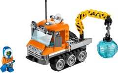 <h1>Arctic Ice Crawler</h1><div class='tags floatleft'><a href='/sets/60033-1/Arctic-Ice-Crawler'>60033-1</a> <a href='/sets/theme-City'>City</a> <a class='subtheme' href='/sets/subtheme-Arctic'>Arctic</a> <a class='year' href='/sets/theme-City/year-2014'>2014</a> </div><div class='floatright'>©2014 LEGO Group</div>