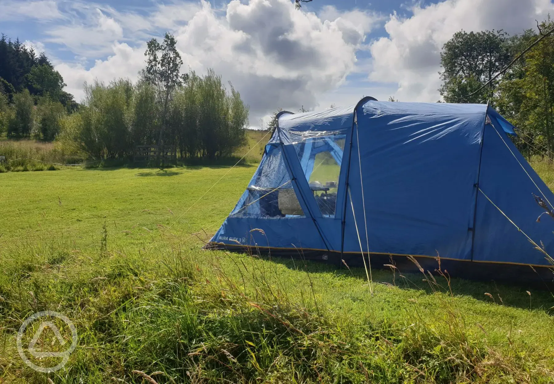 Medium non electric grass tent pitches