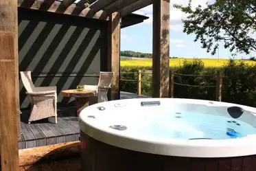 Glamping with hot tubs