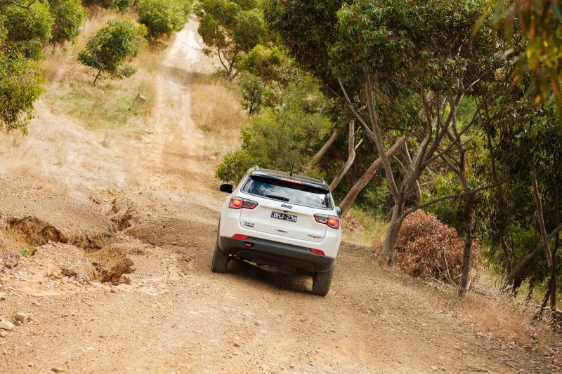 2021 Jeep Compass Trailhawk off-road