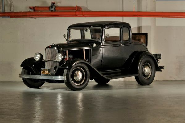 1932 Ford Bill Honda 5-Window Coupe