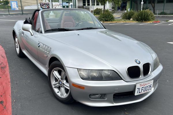 2001 BMW Z3 2.5i