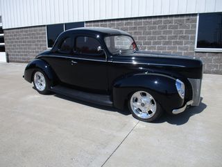 1940 Ford Coupe Hot Rod