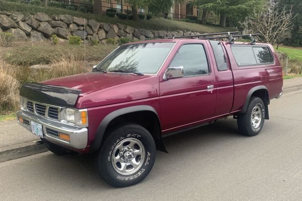 1995 Nissan Hardbody King Cab XE 4×4 5-Speed