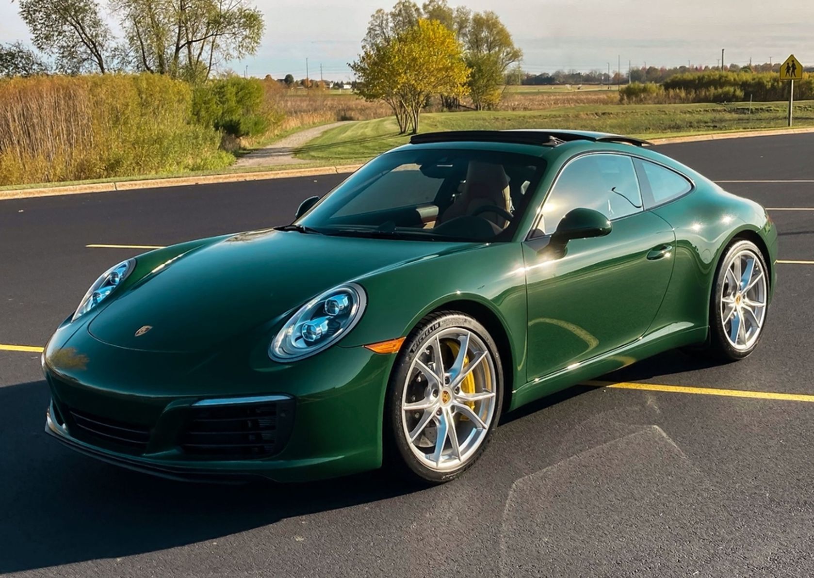 Vintage Porsche 911 Green