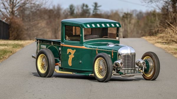 1932 Ford Custom Pickup