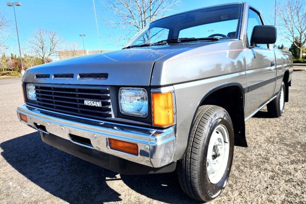 1988 Nissan Hardbody Pickup 4-Speed